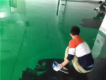 砚山下面给你一份环氧地坪漆施工的完整流程